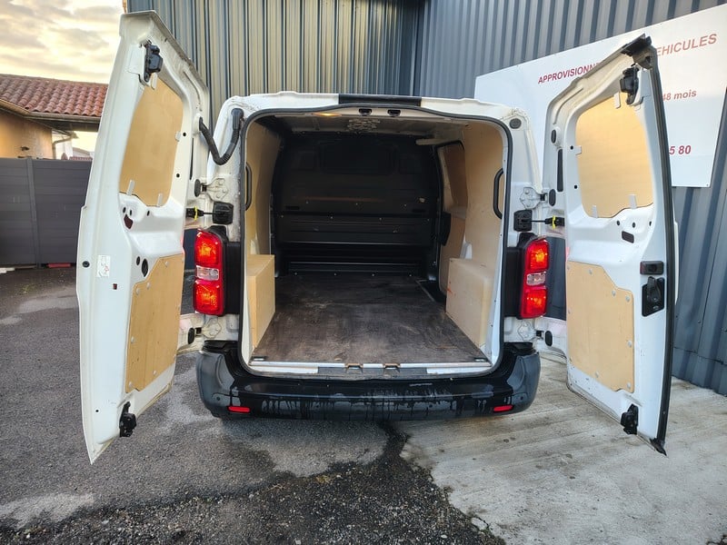 Van aménagé utilitaire kit bois conversion en un weekend